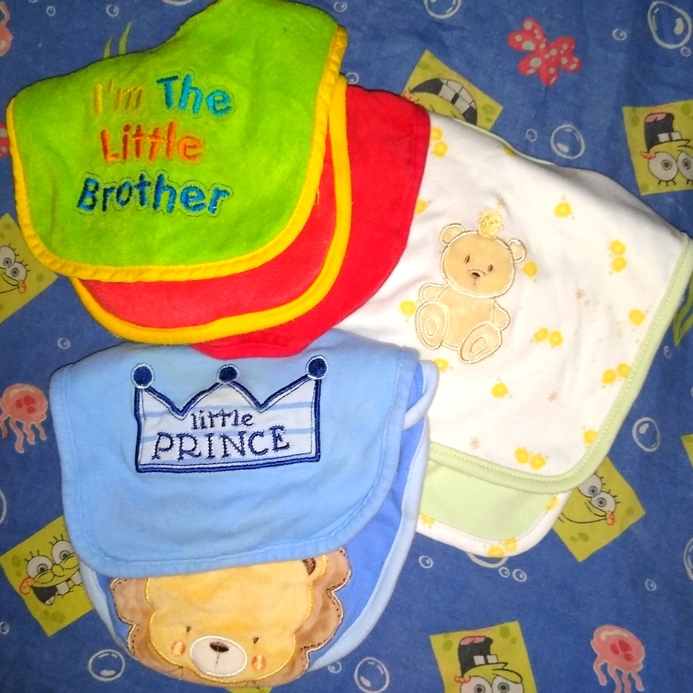 Bundle of 7 Assorted Baby Bibs